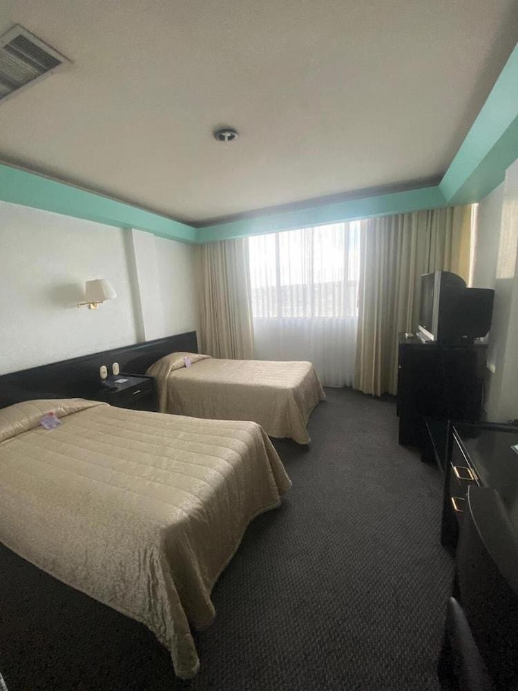 Hotel Real Rex เลออน ภายนอก รูปภาพ
